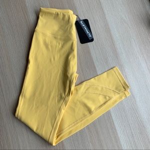 ALPHALETE | Pulse Surge Leggings